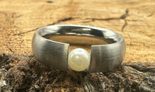 Edelstahl 6mm breiter Ring mit Perle matt