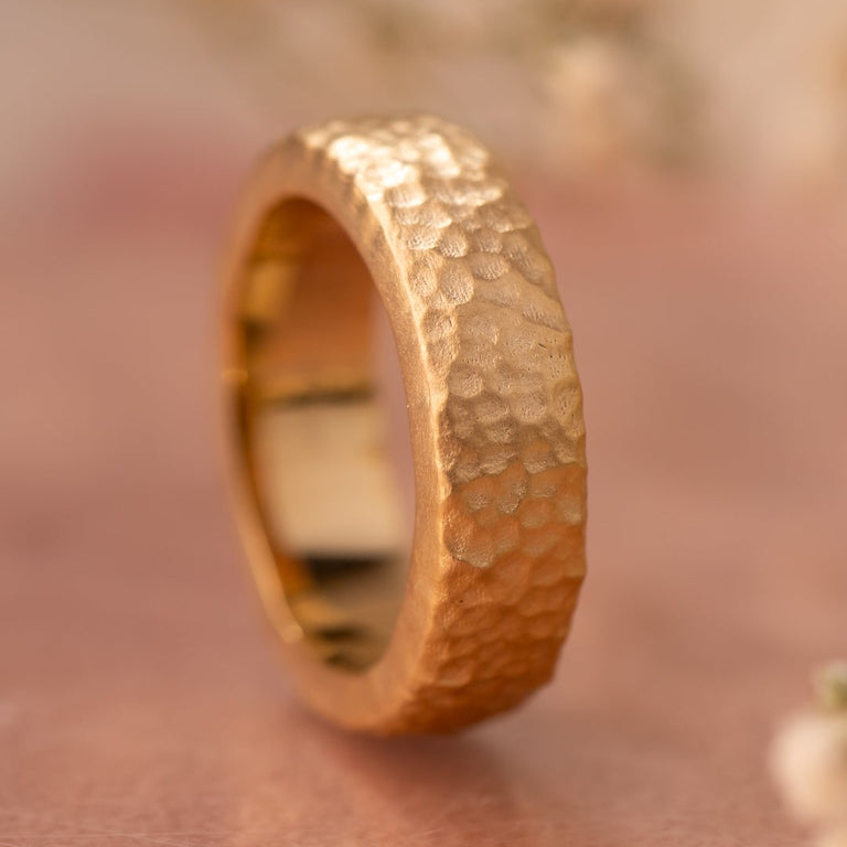 Gelbgold 9 K Ring SIMON  matt gehammert